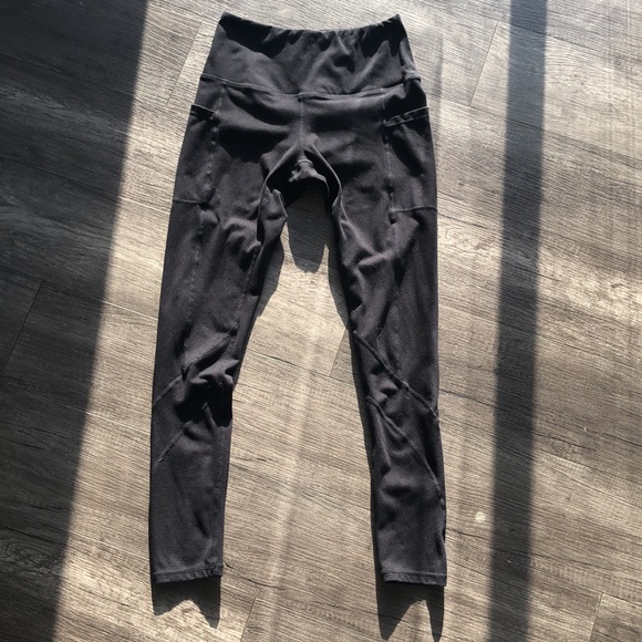 Along Fit leggings - Picture 3 of 5